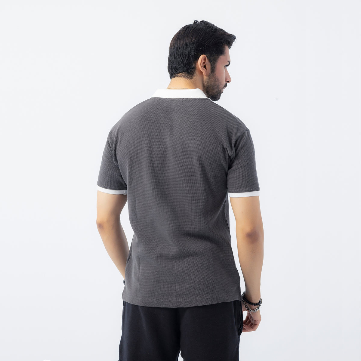 Men’s Classic Thermal Knit Contrast Collar Polo Shirt – Charcoal Gray