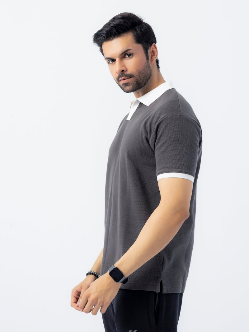 Men’s Classic Thermal Knit Contrast Collar Polo Shirt – Charcoal Gray